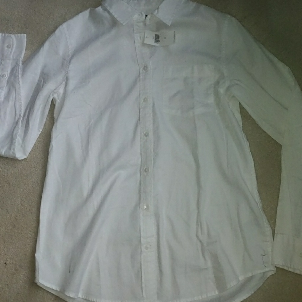 NWT Long sleeved collared white dress shirt